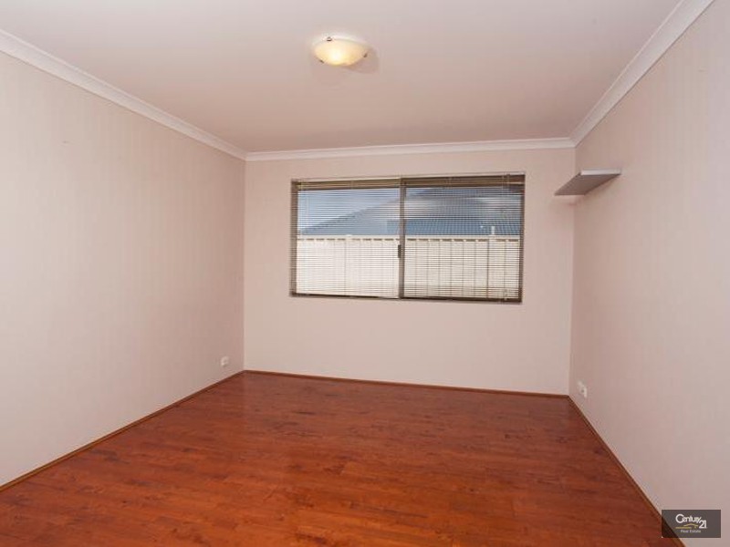 24 Kandalee Gate, Banksia Grove WA 6031