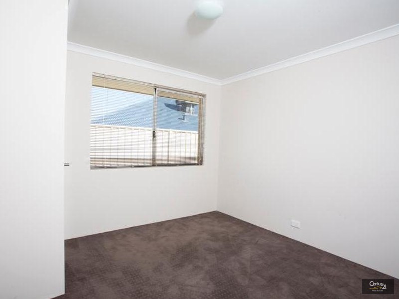 24 Kandalee Gate, Banksia Grove WA 6031