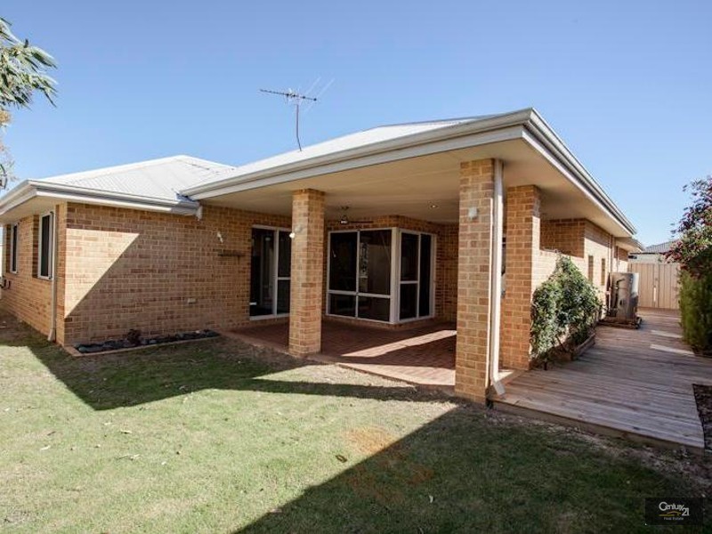 24 Kandalee Gate, Banksia Grove WA 6031