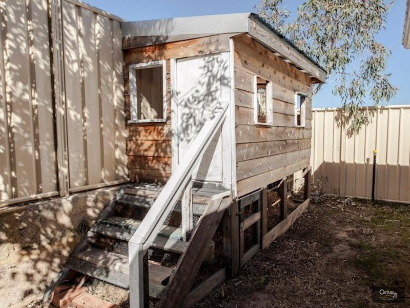 24 Kandalee Gate, Banksia Grove WA 6031