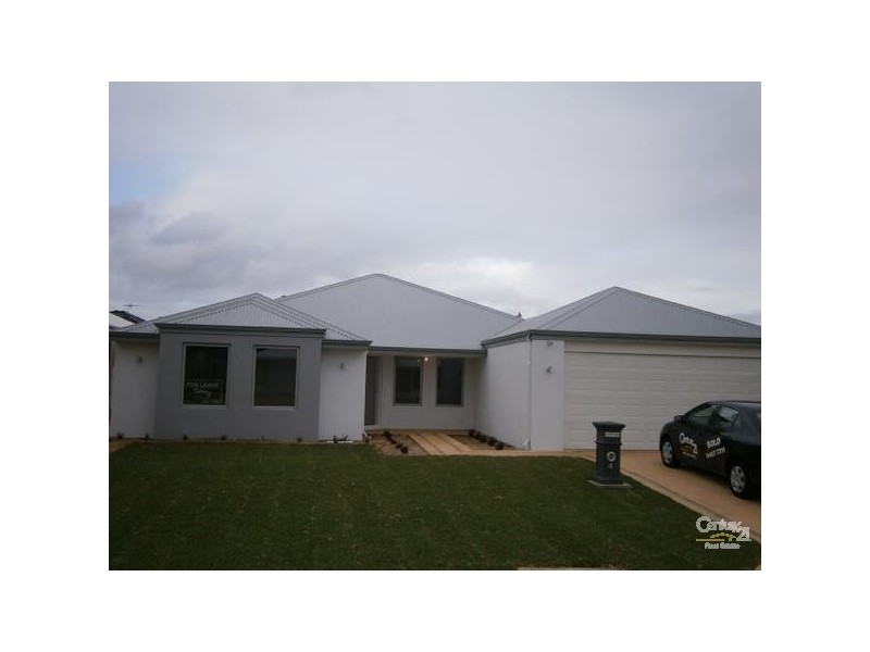 4 Rotterdam Vista, Hocking WA 6065