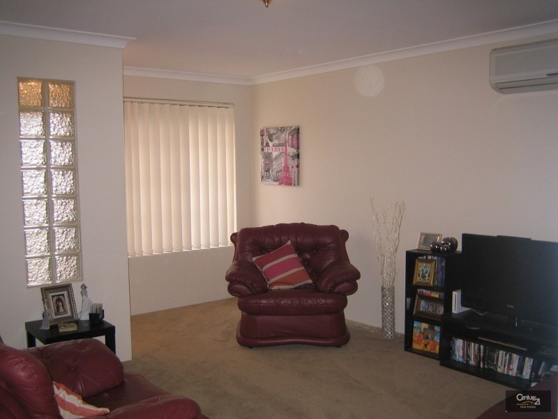 6A Whitby Close, Mindarie WA 6030