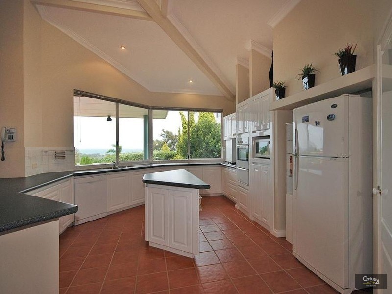 42 Mindarie Drive, Quinns Rocks WA 6030