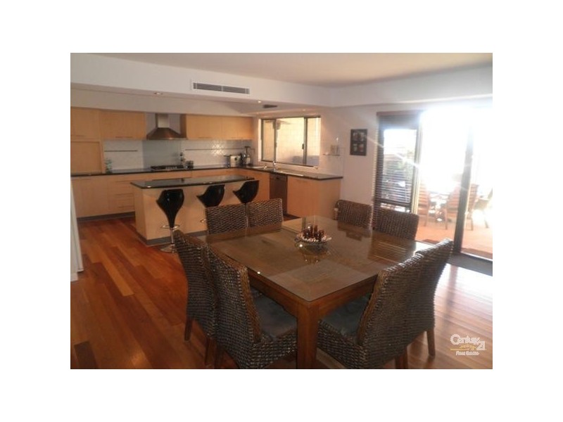 20 Baton Rouge, Mindarie WA 6030