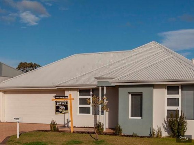 4 Tambelyn Street, Clarkson WA 6030