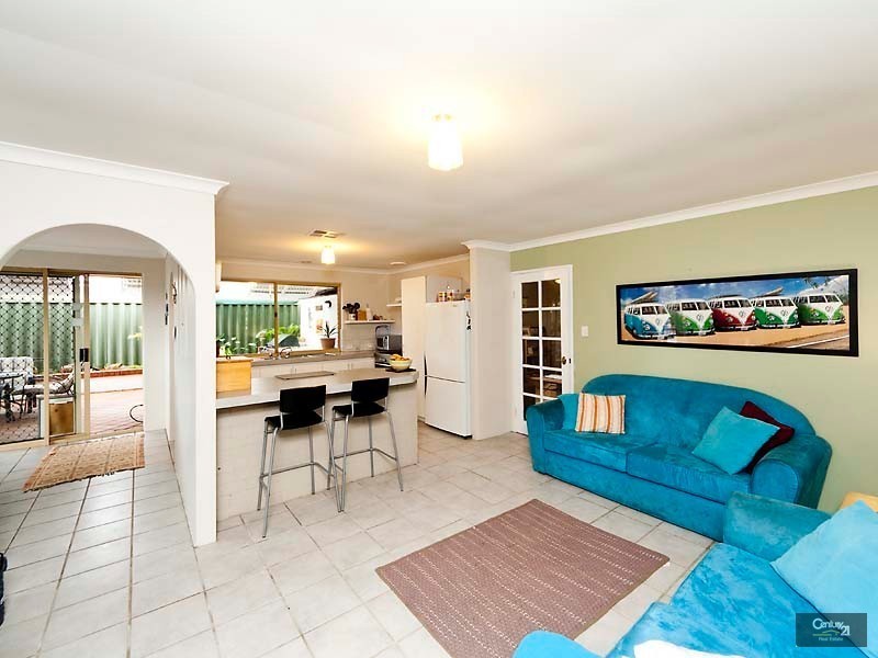 6 Kempton Grove, Clarkson WA 6030