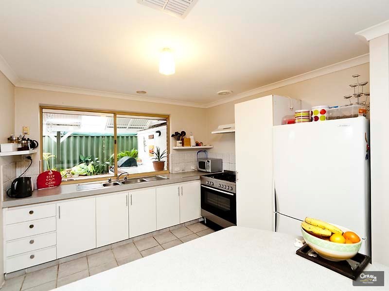 6 Kempton Grove, Clarkson WA 6030