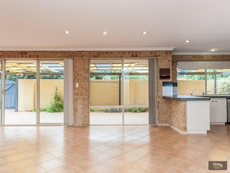 19 Fowey Loop, Mindarie WA 6030