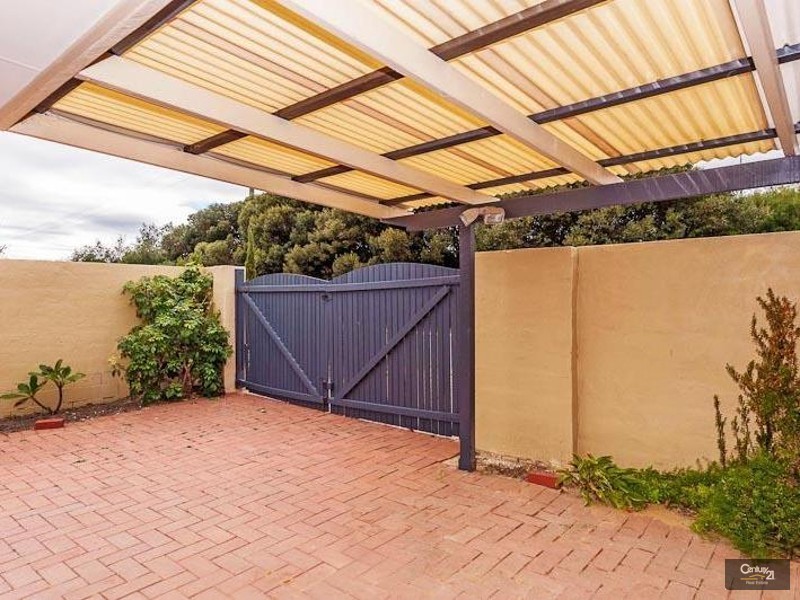 19 Fowey Loop, Mindarie WA 6030
