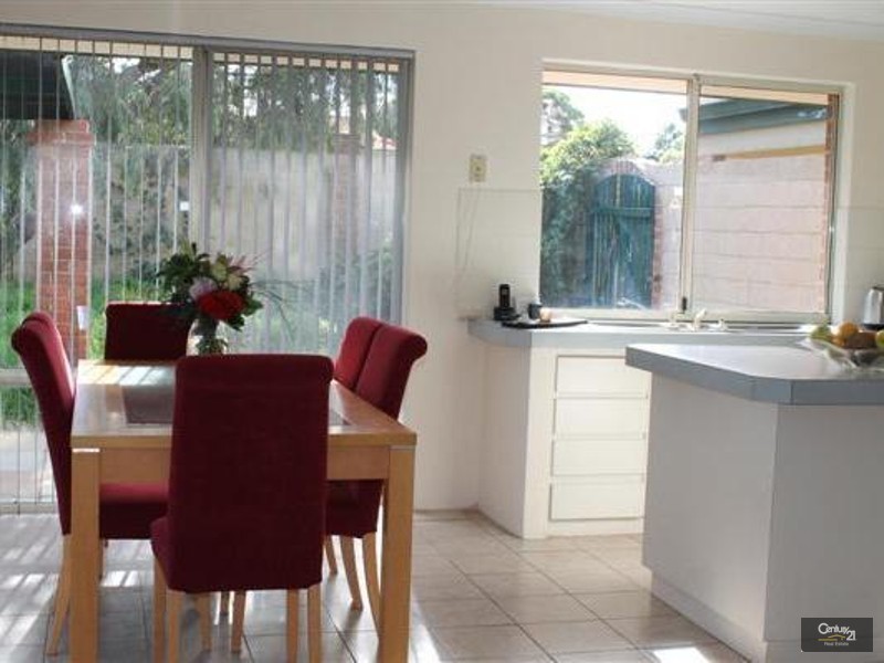 17 Hyland Cresent, Clarkson WA 6030