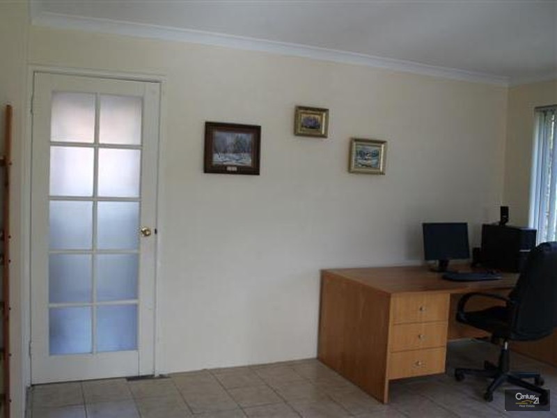 17 Hyland Cresent, Clarkson WA 6030