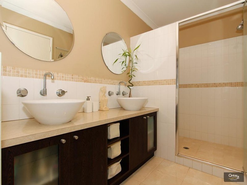 4 Bodrum Crescent, Mindarie WA 6030