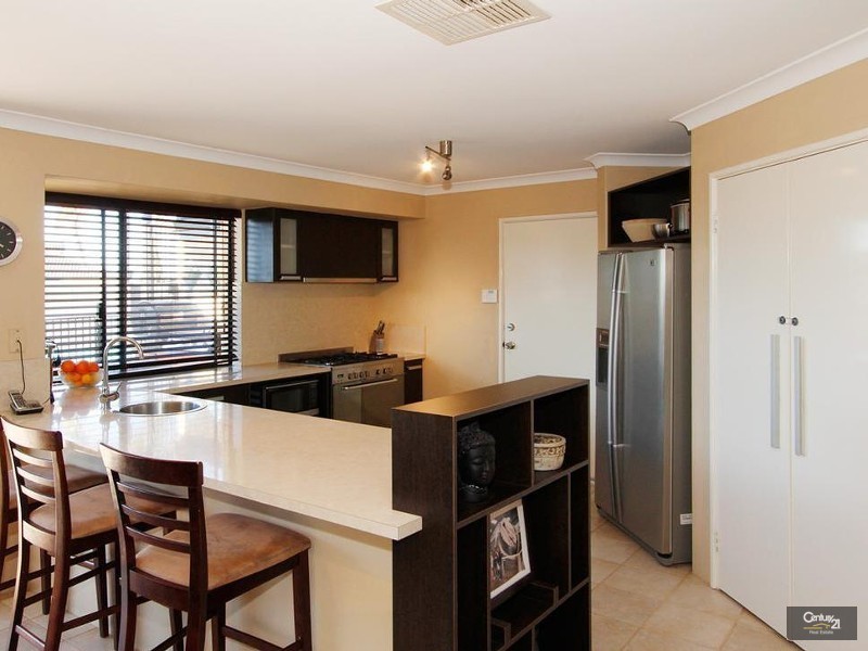 4 Bodrum Crescent, Mindarie WA 6030