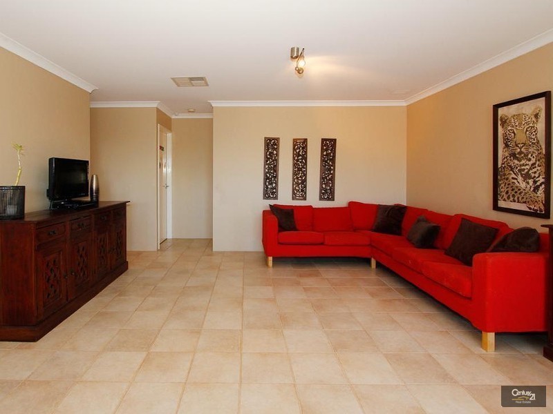 4 Bodrum Crescent, Mindarie WA 6030