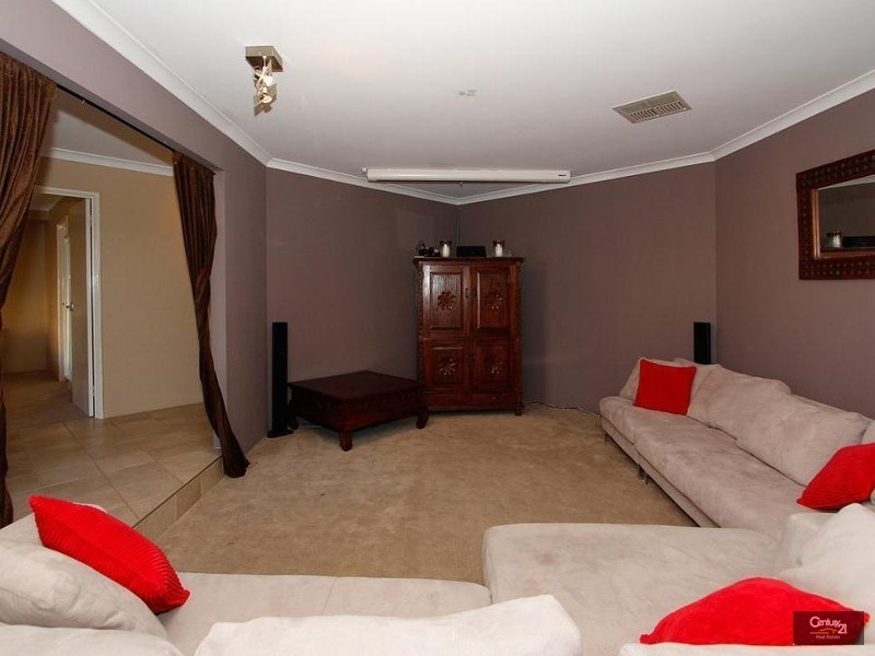 4 Bodrum Crescent, Mindarie WA 6030