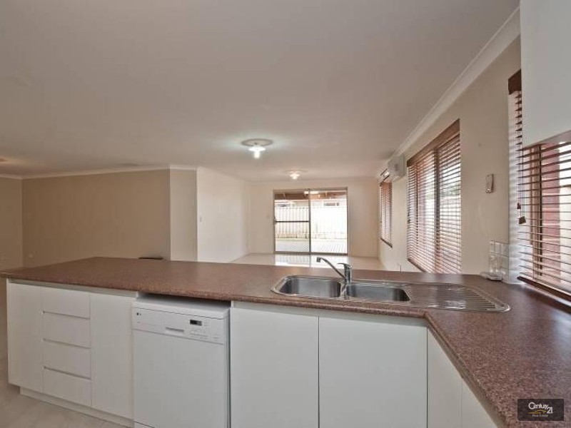 28 Landbeach Blvd, Butler WA 6036