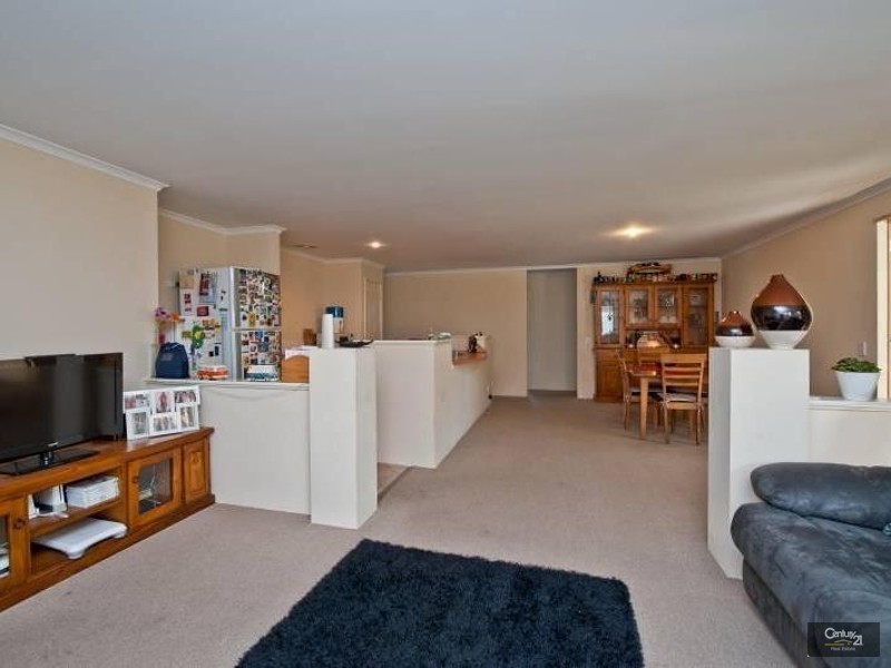 28 Grand Paradiso Parade, Merriwa WA 6030