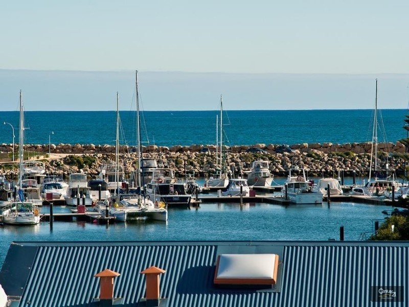 5 Itea Place, Mindarie WA 6030