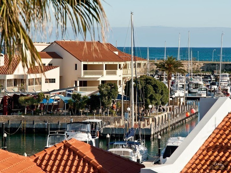 5 Itea Place, Mindarie WA 6030