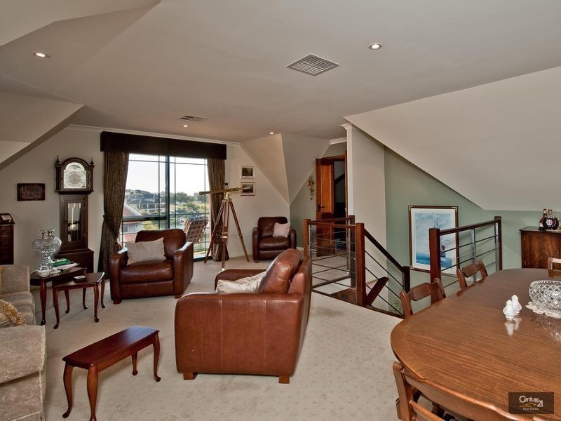 5 Itea Place, Mindarie WA 6030