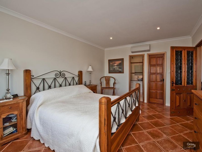 5 Itea Place, Mindarie WA 6030