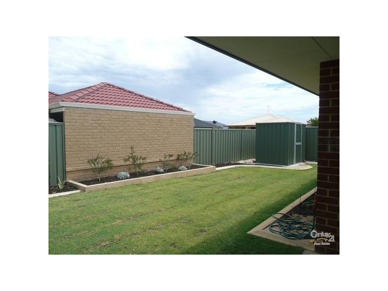 5 Adelong Circuit, Merriwa WA 6030