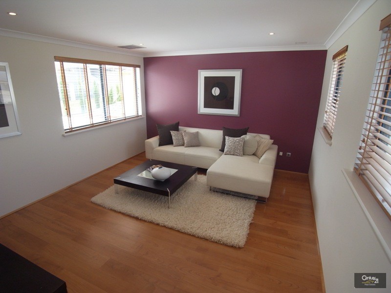 10 Bantry Bend, Mindarie WA 6030