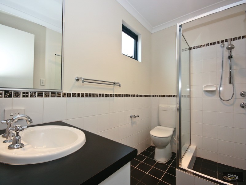 10 Bantry Bend, Mindarie WA 6030