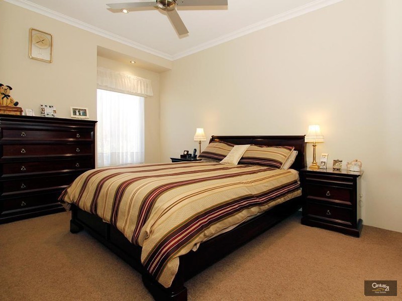 8D Marchwood Blvd, Butler WA 6036