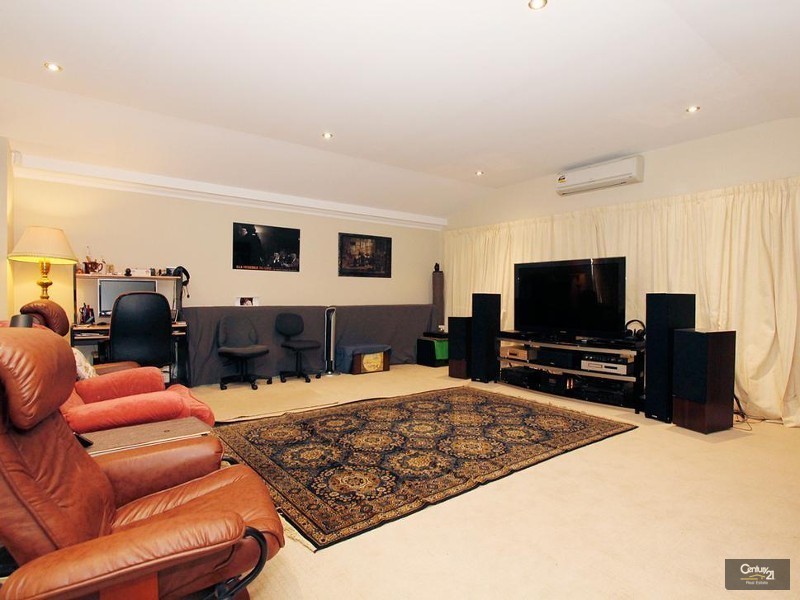 8D Marchwood Blvd, Butler WA 6036