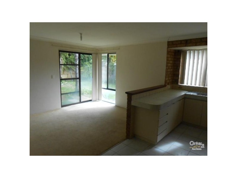 27 Meadow Place, Quinns Rocks WA 6030