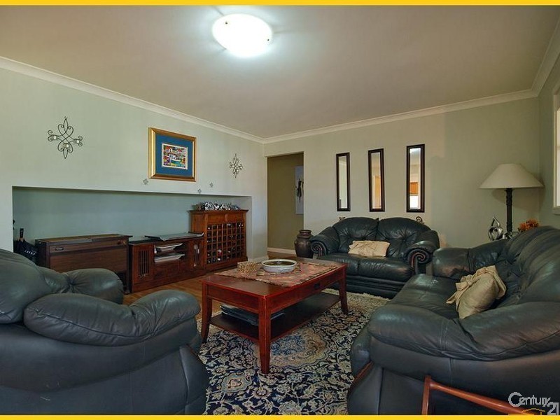 2 Kings Lynn Rise, Mindarie WA 6030