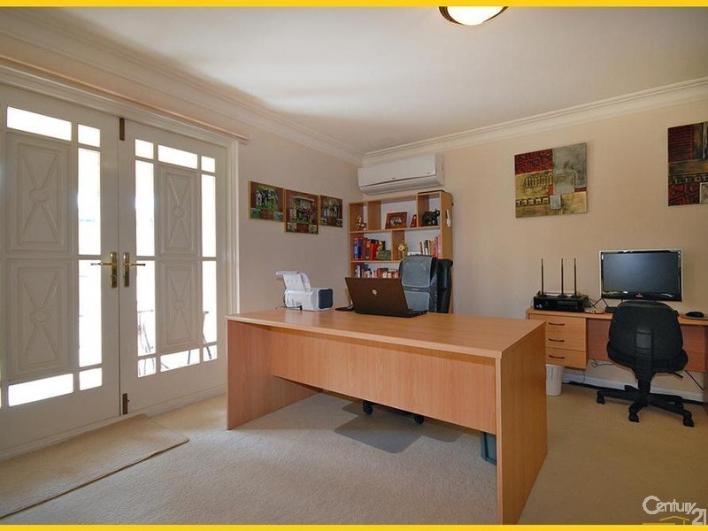 2 Kings Lynn Rise, Mindarie WA 6030