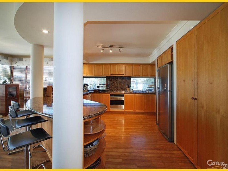 2 Kings Lynn Rise, Mindarie WA 6030