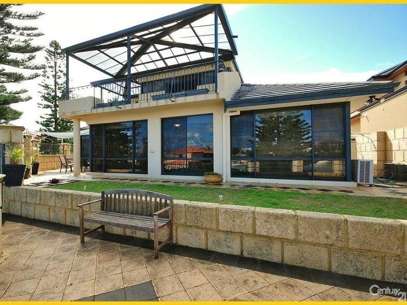 2 Kings Lynn Rise, Mindarie WA 6030