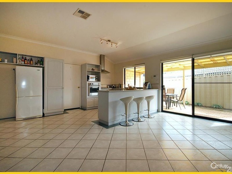 19 Rio Marina Way, Mindarie WA 6030