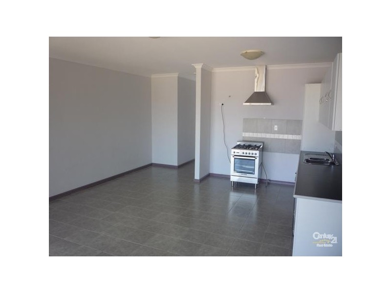 1/6 Bouvard Walk, Clarkson WA 6030