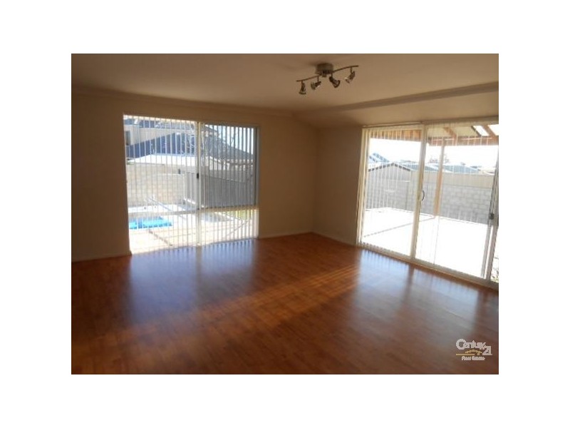 23 Seaham Way, Mindarie WA 6030