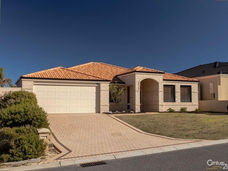 9 Holyhead Green, Mindarie WA 6030