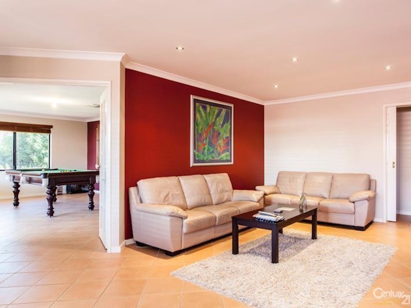 9 Holyhead Green, Mindarie WA 6030