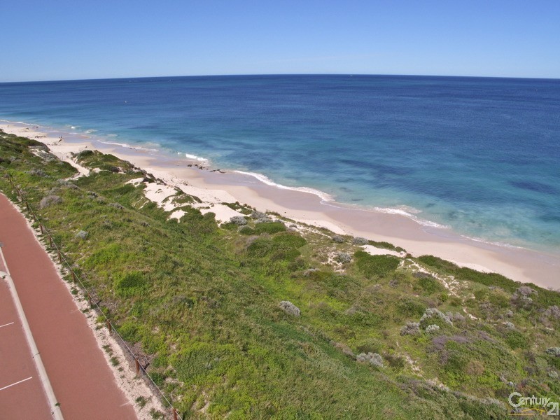 252 Ocean Drive, Quinns Rocks WA 6030