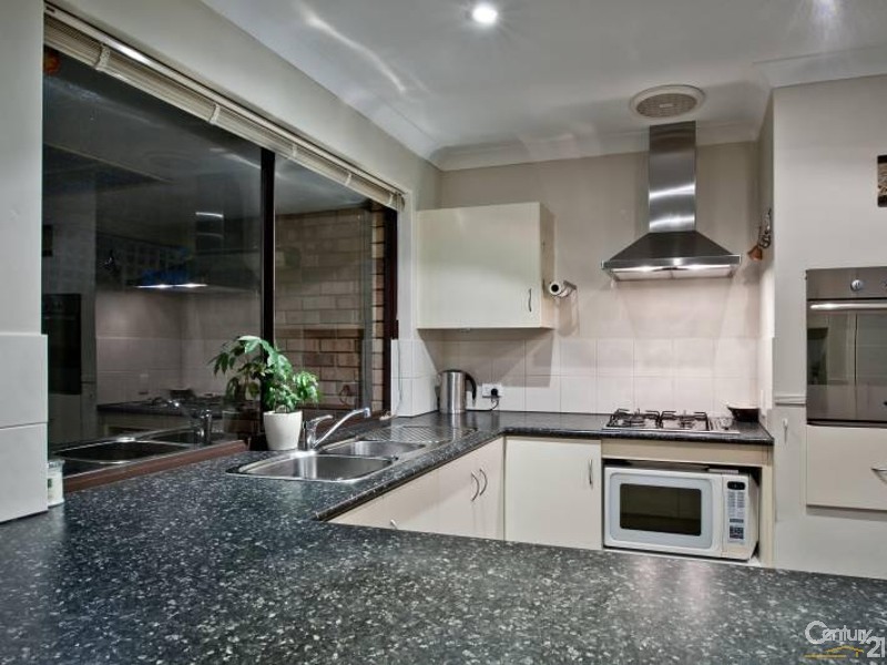 4 Mitra Court, Mullaloo WA 6027