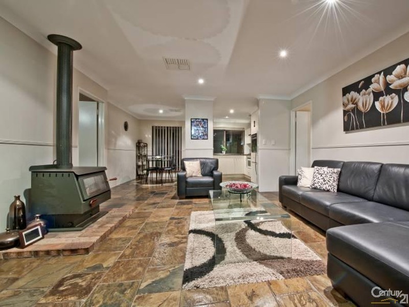 4 Mitra Court, Mullaloo WA 6027