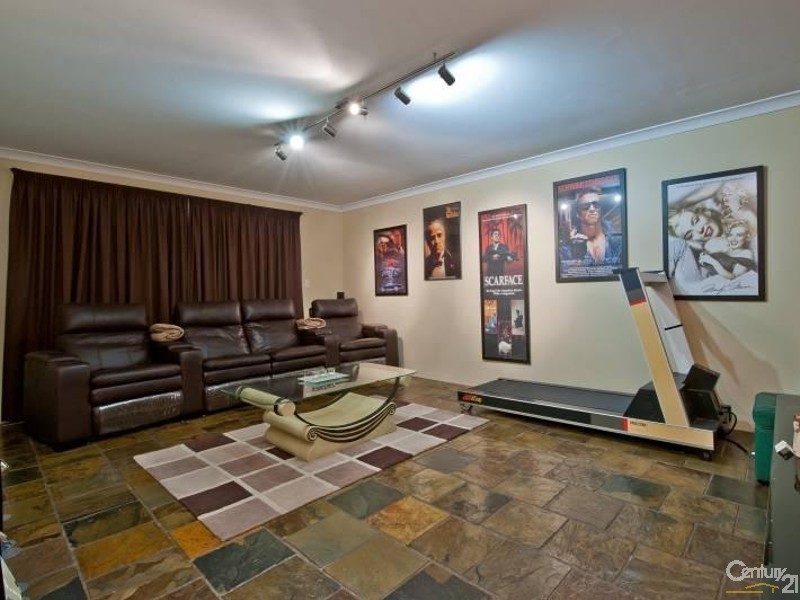 4 Mitra Court, Mullaloo WA 6027