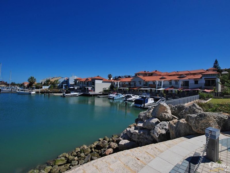 10 Syros Court, Mindarie WA 6030