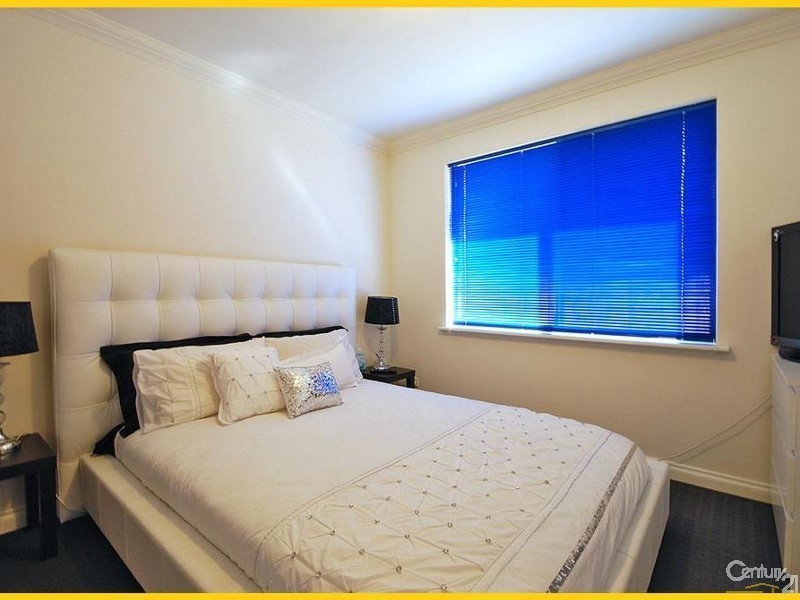 16 Sumba Turn, Mindarie WA 6030