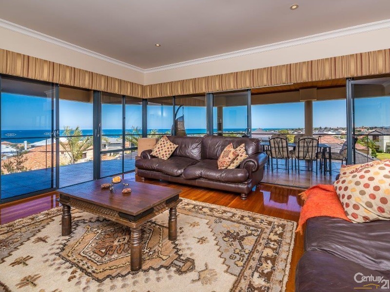 19 Baton Rouge Drive, Mindarie WA 6030