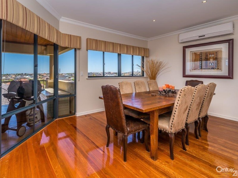 19 Baton Rouge Drive, Mindarie WA 6030