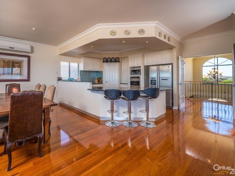 19 Baton Rouge Drive, Mindarie WA 6030