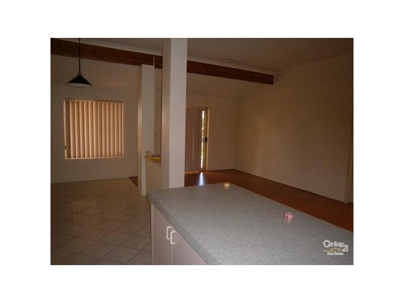 2/33 Savona Grove, Mindarie WA 6030